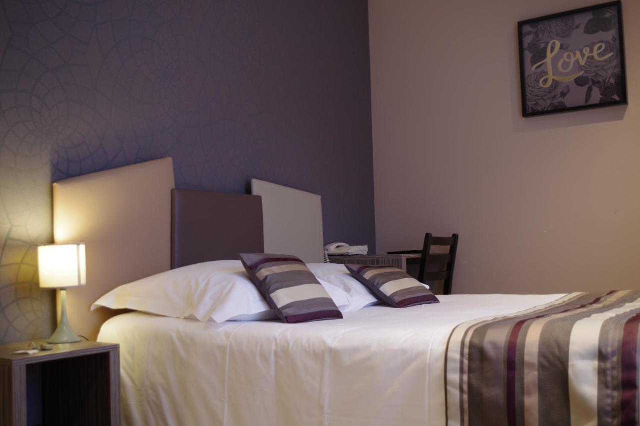 Hotel Le Cadoudal Auray Exterior foto
